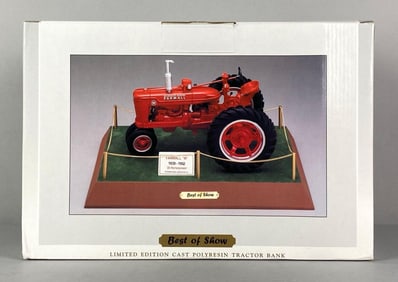 SpecCast 1939-1952 Farmall M Tractor Disply