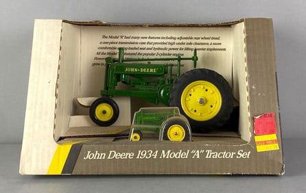 ERTL John Deere 1934 Model A Tractor Set