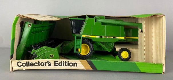 ERTL Collectors Edition John Deere 9600 Combine