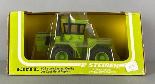 ERTL Steiger Cougar 3 ST251 4WD Tractor