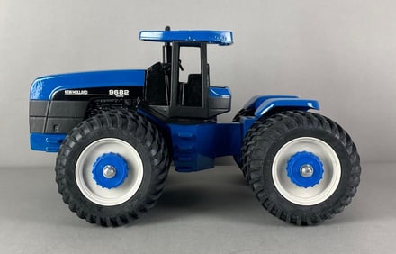 Scale Models OCE New Holland 9682 Versatile Tractor