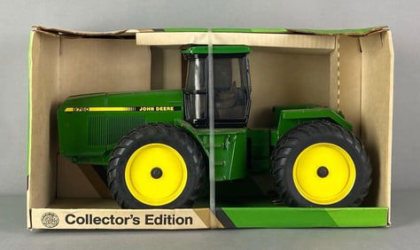 ERTL John Deere 4WD 8760 Die-Cast Tractor