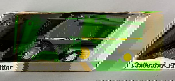ERTL John Deere 9600 Die-Cast Combine