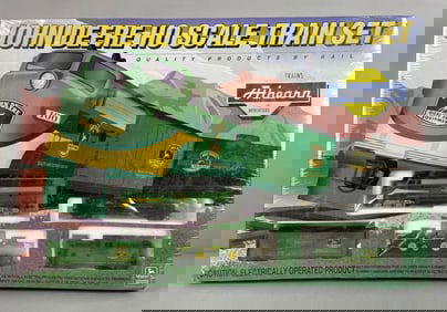 Athearn HO Scale John Deere Train Set