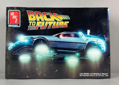 AMT ERTL Back To The Future Delorean