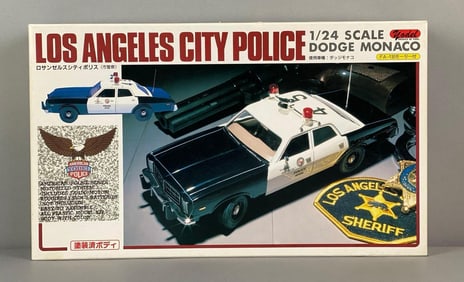 Yodel Los Angeles City Police Dodge Monaco Plastic Model Kit