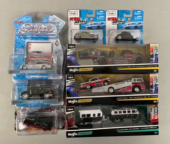 Group of Maisto Die-Cast Vehicles