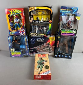 Group of 8 Assorted Figures