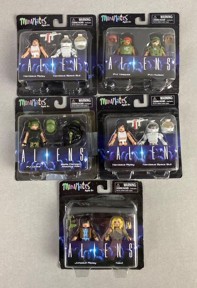 Group of 5 Diamond Select Toys Mini Mates Aliens Figures (1 of 3)