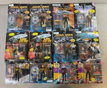 Group of 22 1990?s Playmates Star Trek Figures