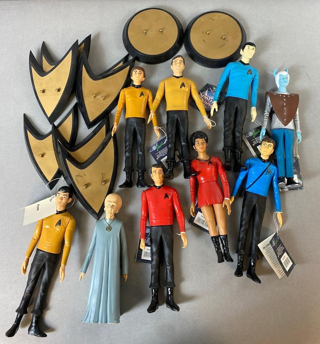 Group of 9 1990’s Hamilton Gifts Star Trek Figures with Stands (1 of 3)