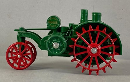 ERTL International Harvester Mogul Kerosene Travtor