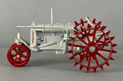 ERTL 1917 Fordson F Die-Cast Tractors