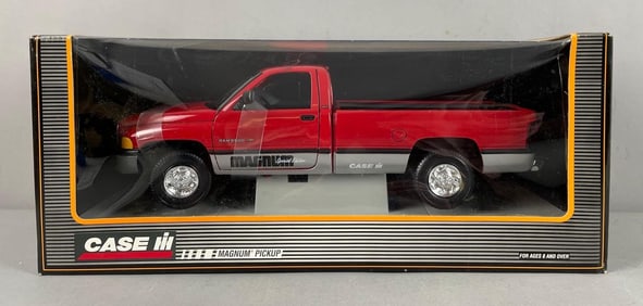 Case IH Magnum Dodge Ram 2500 Die-Cast Pickup Truck