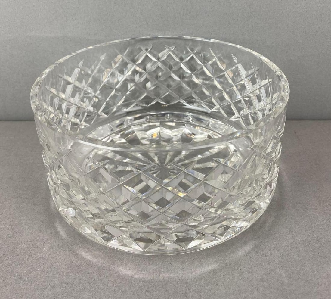 Vintage Waterford Alana Crystal Bowl: Measures H3 3/4 x W7x D7 inches.