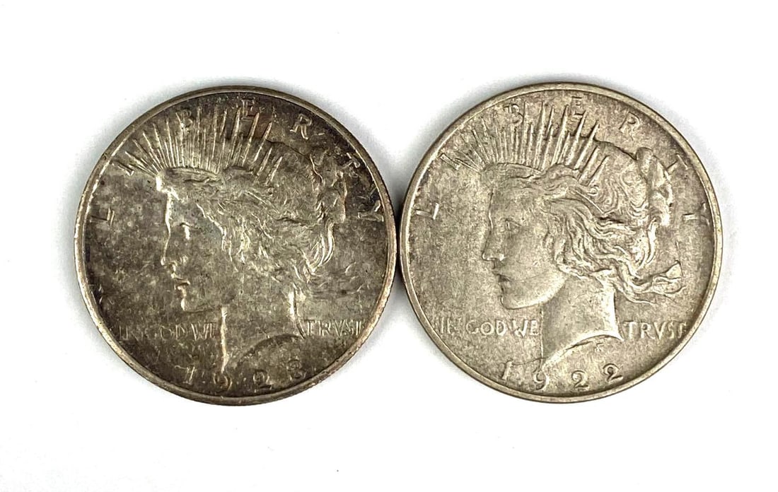 Group of 2 US Peace Silver Dollars (1 of 2)
