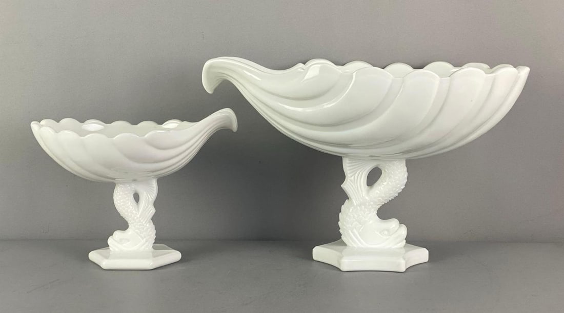Group of 2 White Glass Argonaut Shell Compotes (1 of 2)