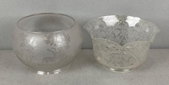 Group of 2 Frosted Light Shaded