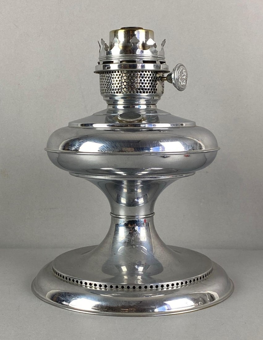 Antique Oil Lamp: Measures 11” H x 8 1/2” W x 8 1/2” D