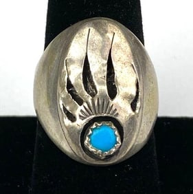 Signed .925 Sterling Silver Navajo Bear Paw Shadow Ring