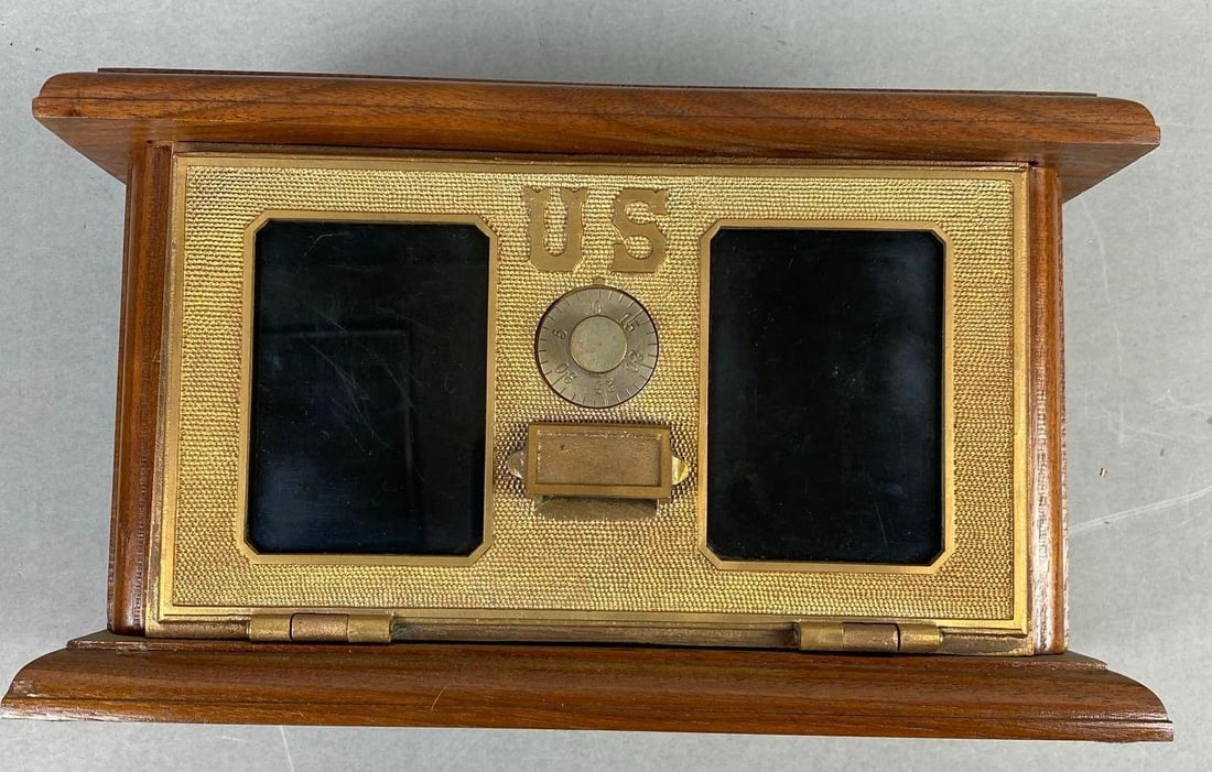 Antique US Post Office Box Door Federal Eagle Coin Bank (1 of 4)