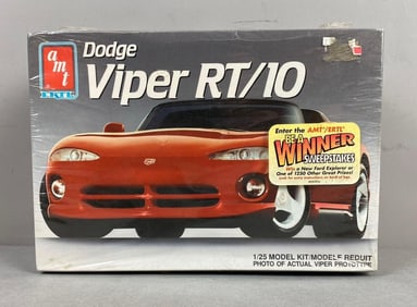 1992 ERTL Dodge Viper RT/10 1/25 Scale Model Kit
