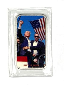 Highland Mint Colorized Trump Where People Make A Difference 1 oz .999 Fine Silver Ingot/ Bar