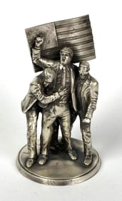 Gold Spartan Trump Fight Fight Fight #5 8.1 oz .999 Silver Figure