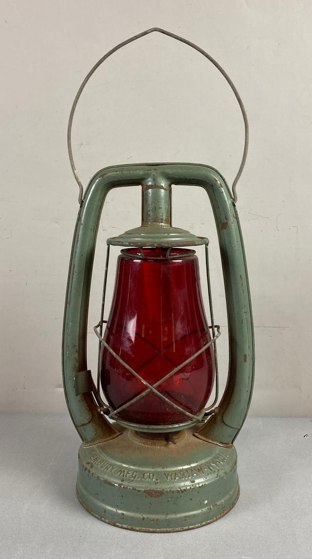 Vintage No. 0 Air Pilot Kerosene Oil Lantern (1 of 4)