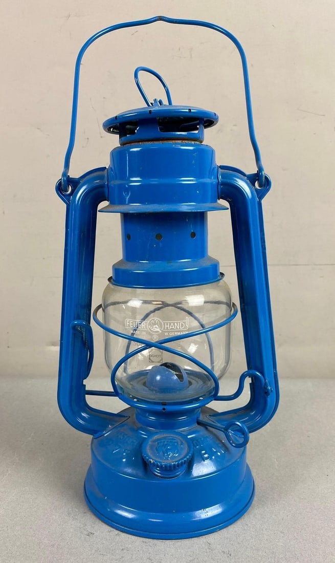 Vintage No. 275 Feuerhand Nier Kerosene Oil Lantern (1 of 5)