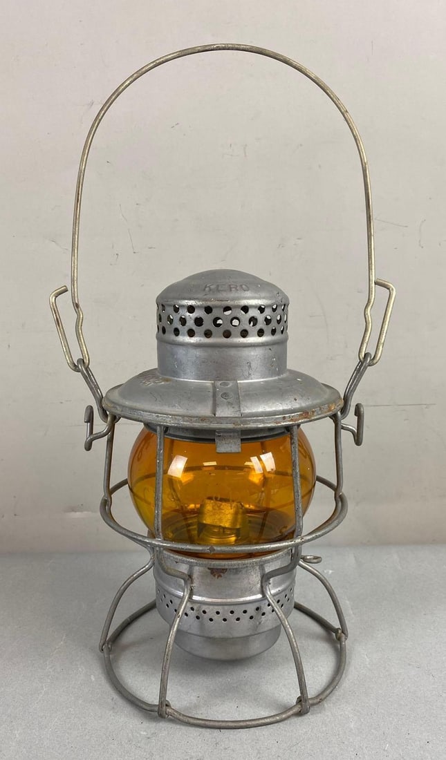 Vintage Adlake Kerosene Oil Lantern (1 of 3)