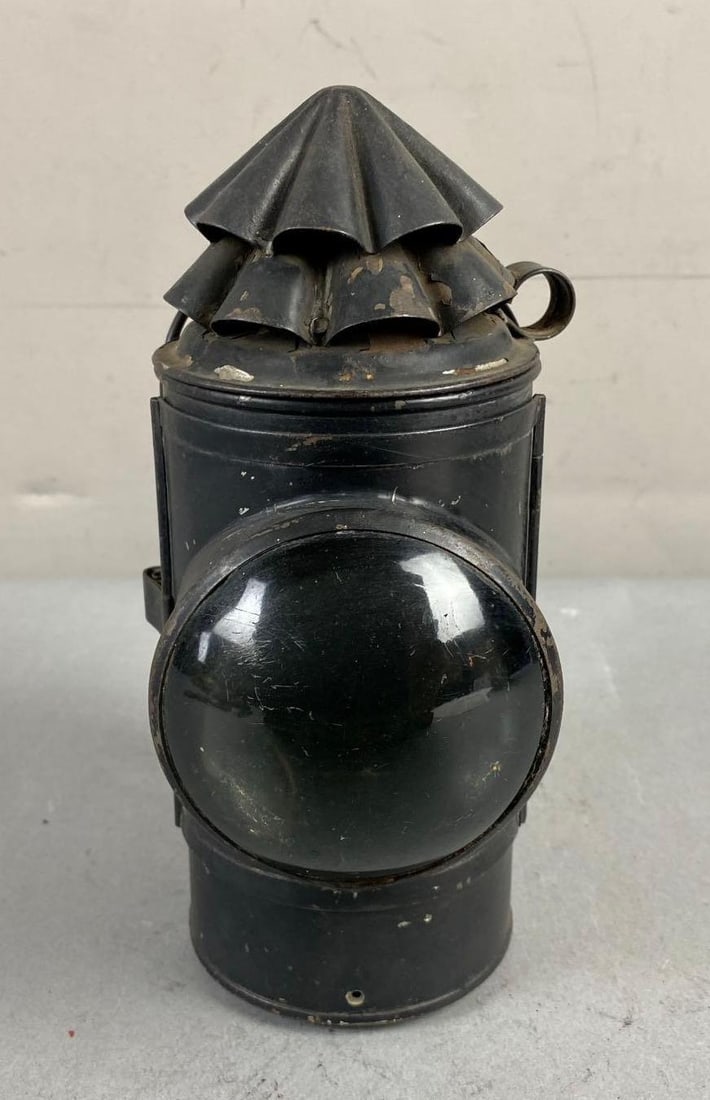 Antique Police Officer Dark Kerosene Oil Lantern (1 of 4)