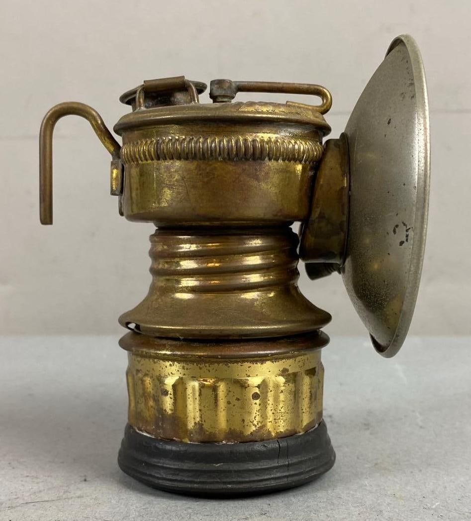 Vintage Guy Dropper Brass Carbide Lantern (1 of 5)