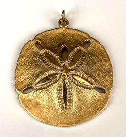 14K Yellow Gold Ferrara Co Italian Sand Dollar Pendant
