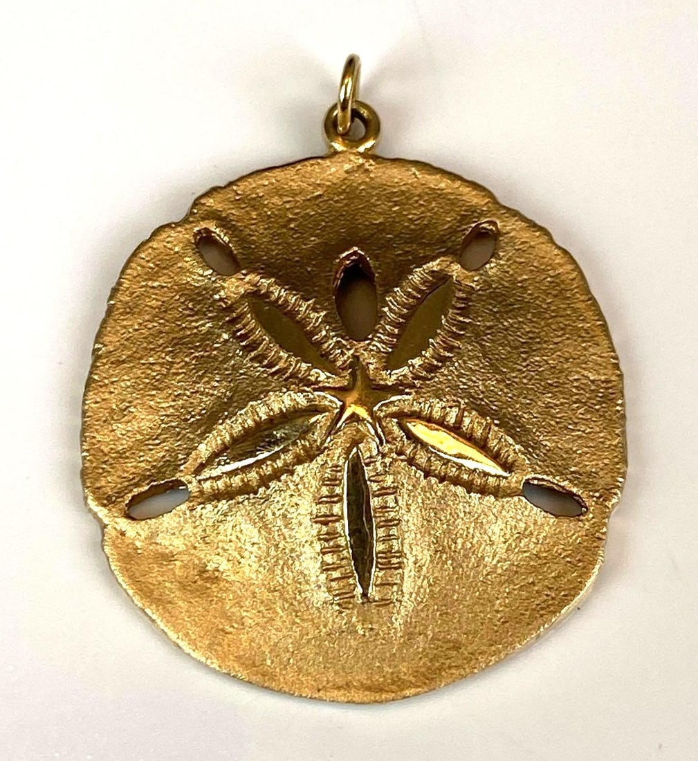14K Yellow Gold Ferrara Co Italian Sand Dollar Pendant (1 of 3)