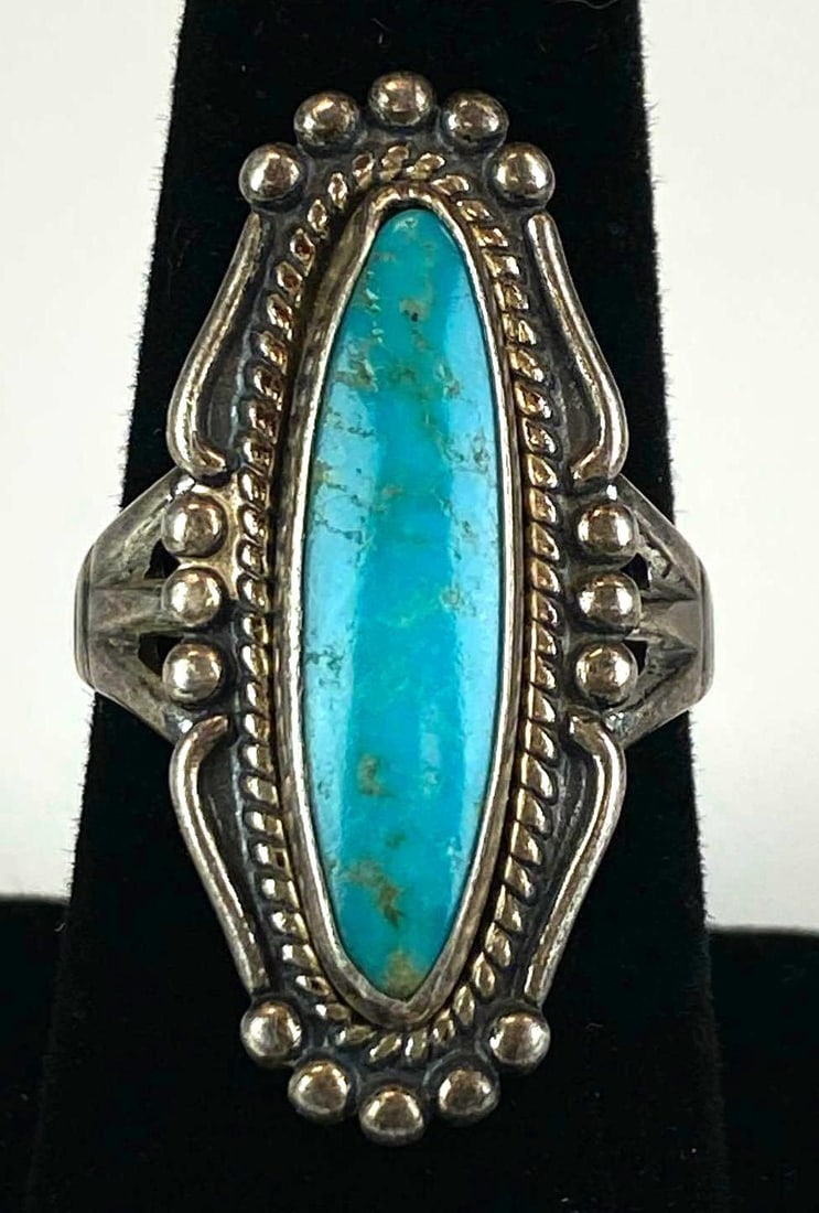 Signed Sterling Silver Native American Turqiouse Ring: Size 8