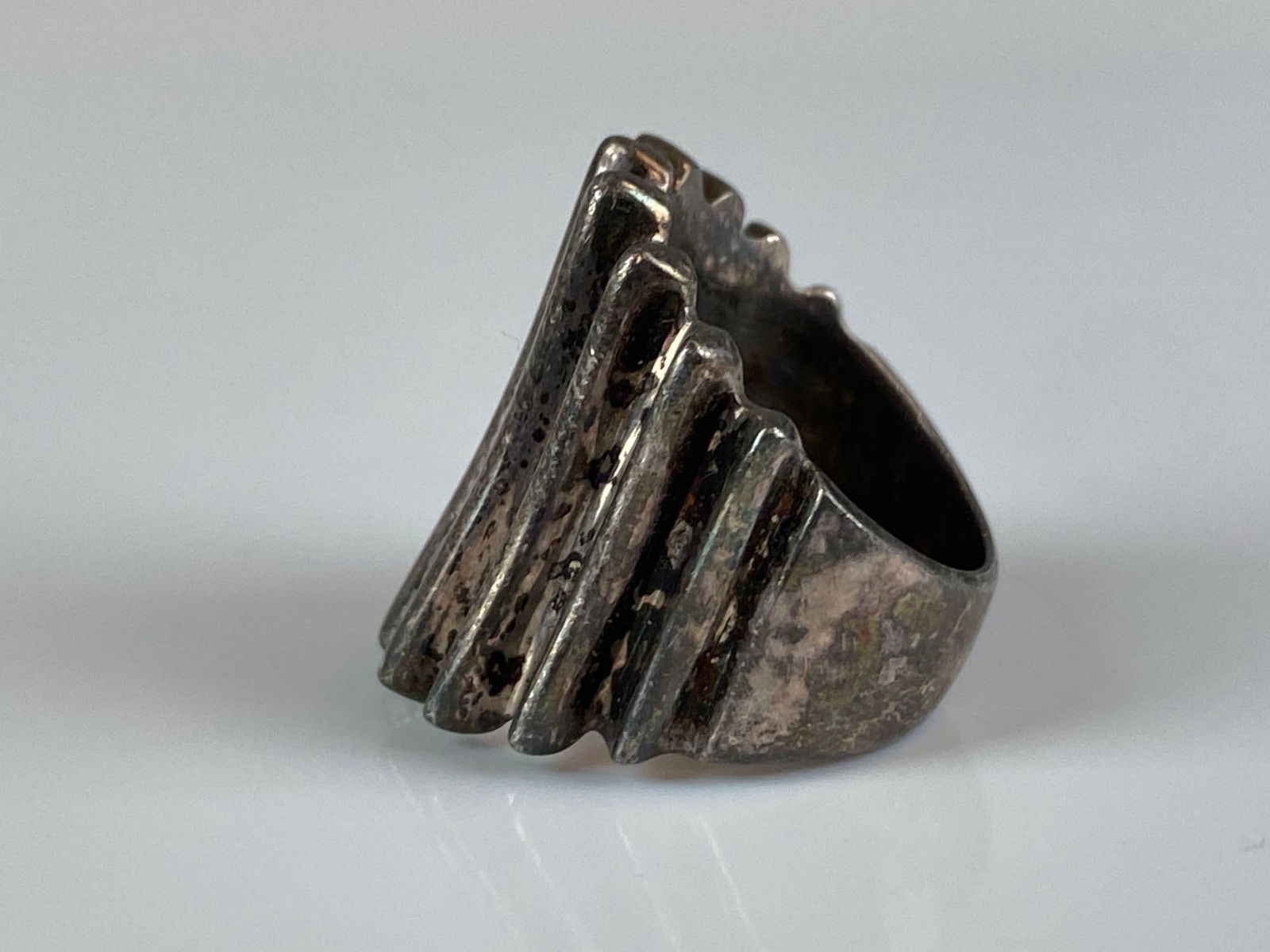 Sterling Silver Fluted Cigar Ring - 2