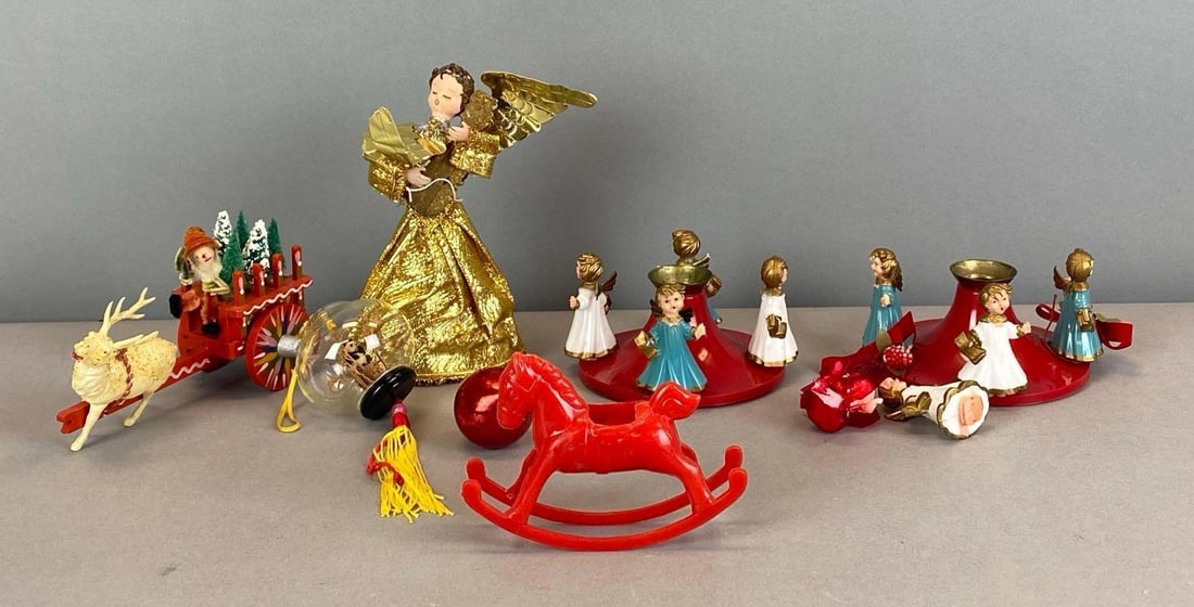 Group of Assorted Christmas Decorations (1 of 3)