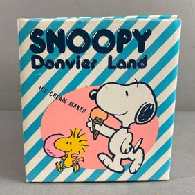 Vintage Nikkal Peanuts Snoopy Donvier Land Ice Cream Maker
