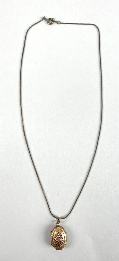Vintage Gold Plated Locket with Chain (1 of 4)
