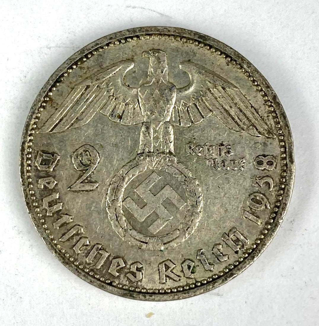 1938 WW2 German Paul von Hindenburg 2 Reichsmark Silver Coin: 1938 WW2 German Paul von Hindenburg 2 Reichsmark Silver Coin