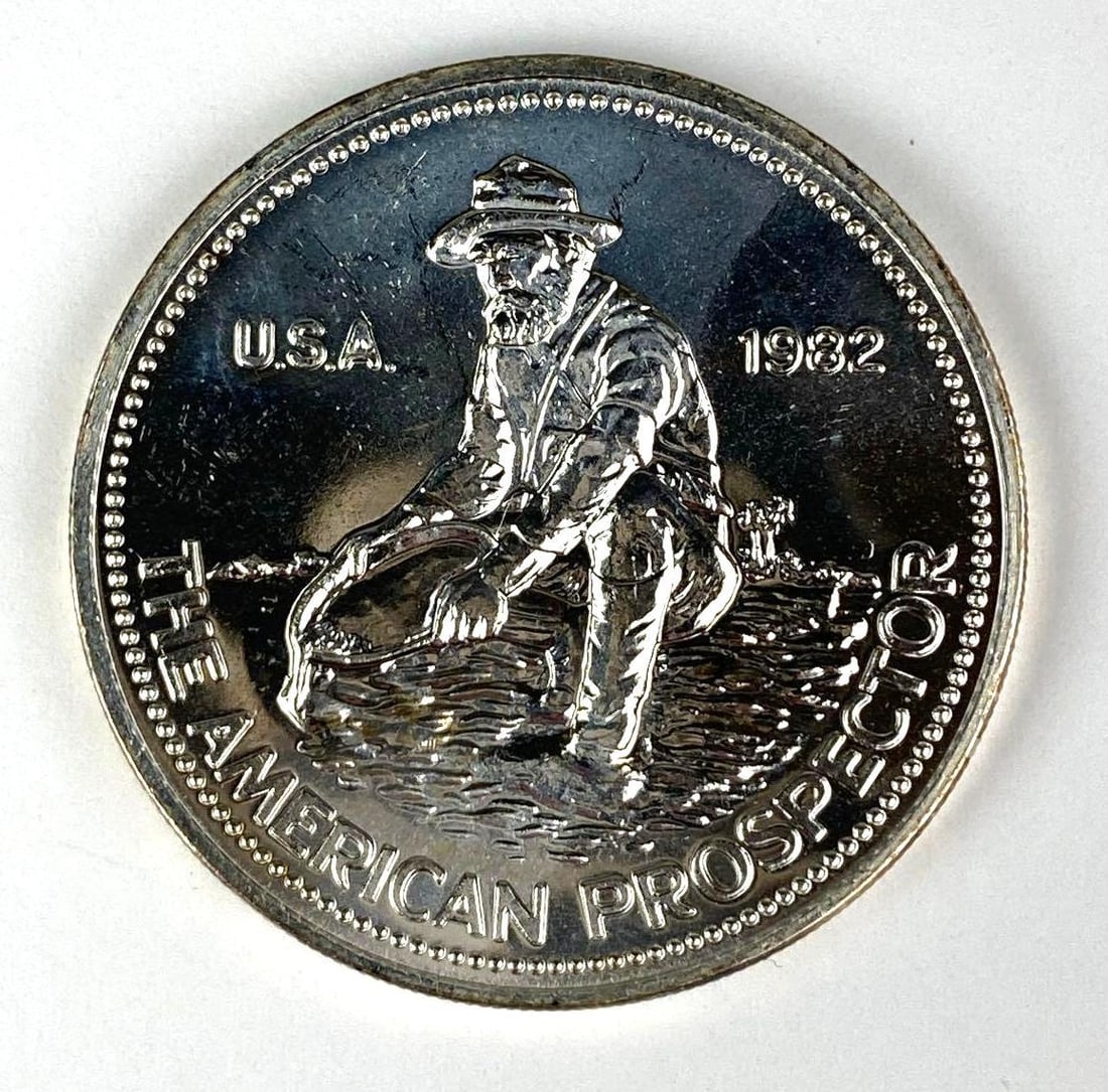 1982 Engelhard The American Prospector 1 oz .999 Fine Silver Round (1 of 2)