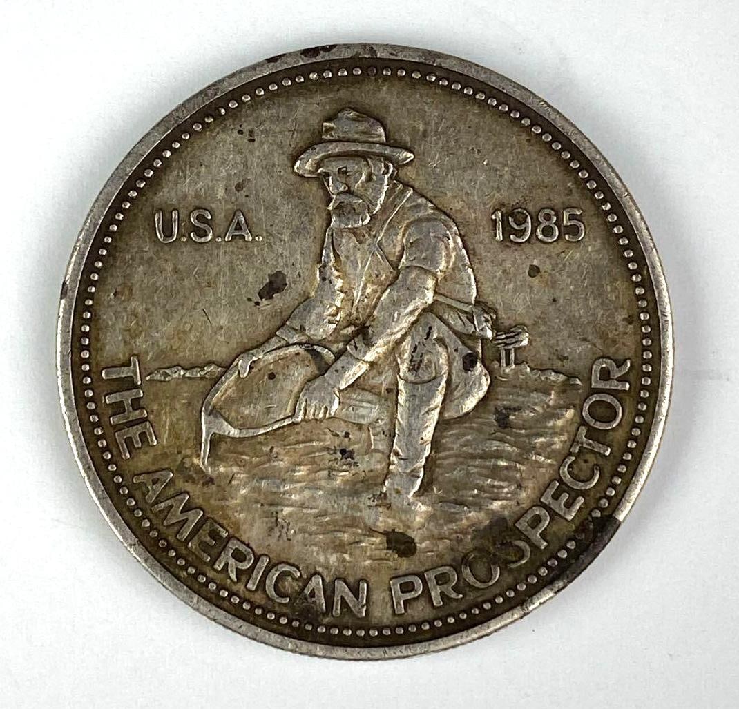 1985 Engelhard The American Prospector 1 oz .999 Fine Silver Round (1 of 2)