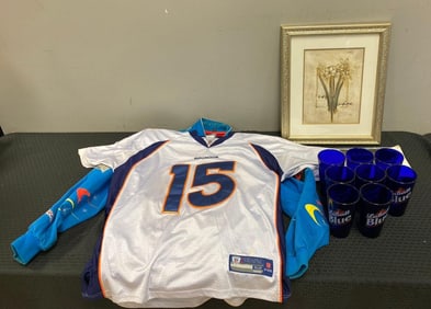 Group of 12 Assorted Items