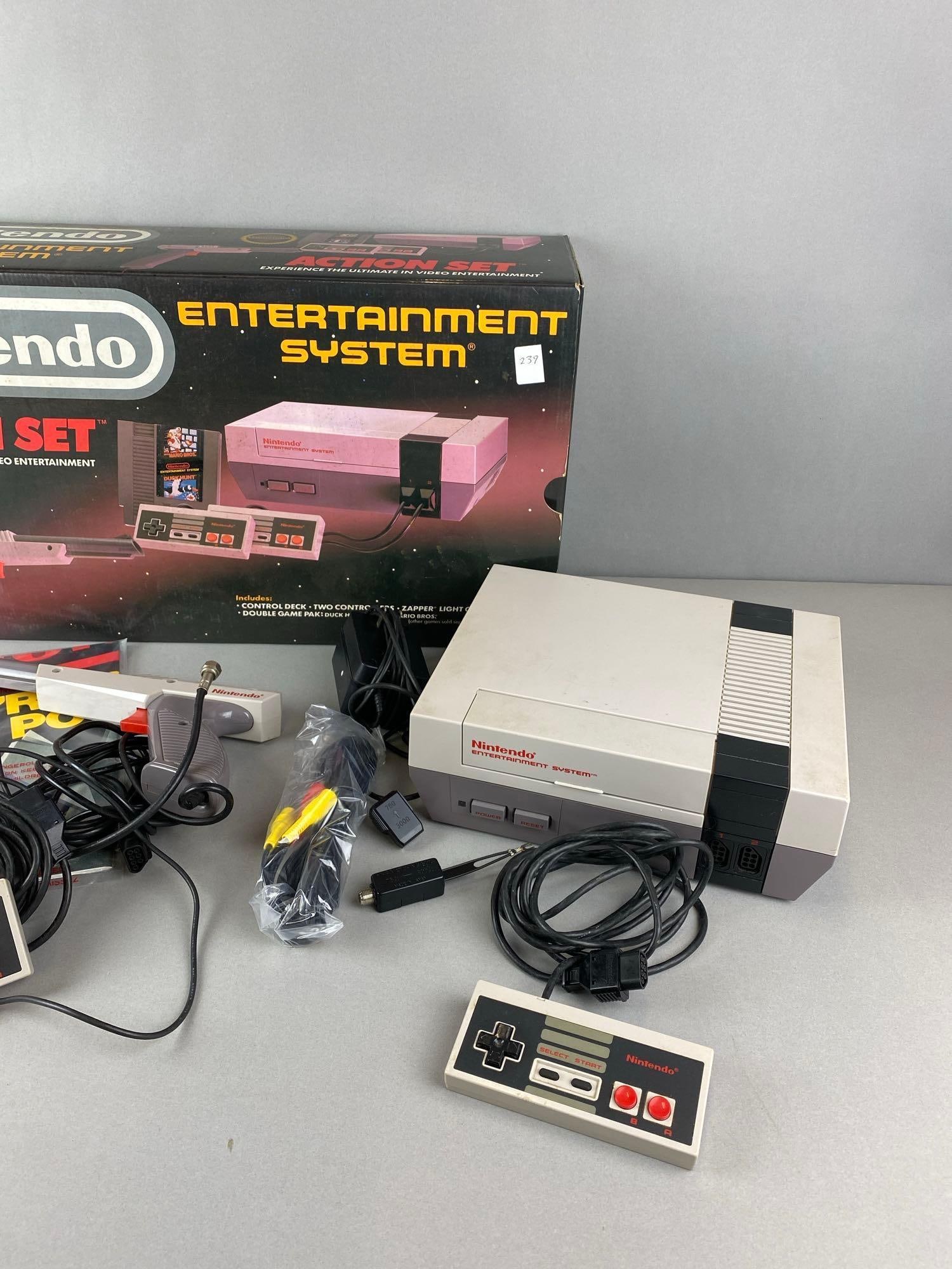 Nintendo Console - 3