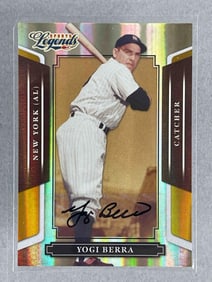 2008 Donruss Sports Legends Gold Auto Yogi Berra 8/10