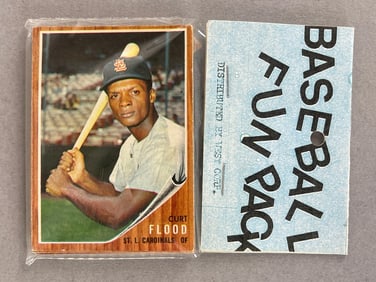 1962 Topps Baseball West Corps Cello Fun Pack with Curt Flood on Top