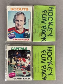 2 - 1975 - 76 Topps Hockey West Corps Cello Fun Packs
