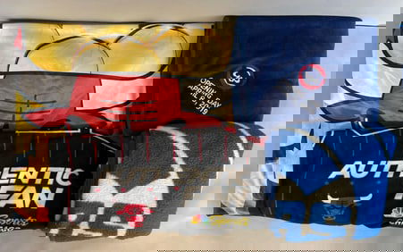 4 - Chicago Cubs and Bulls Unused Blankets