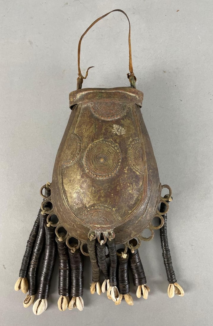 African Beaded Bronze Pouch (1 of 3)